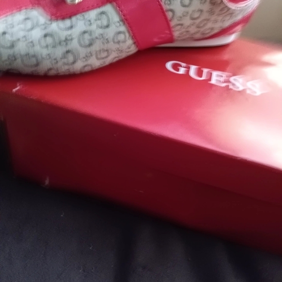 GUESS SHERRILL WOMEN SNEAKERS - Picture 12 of 14